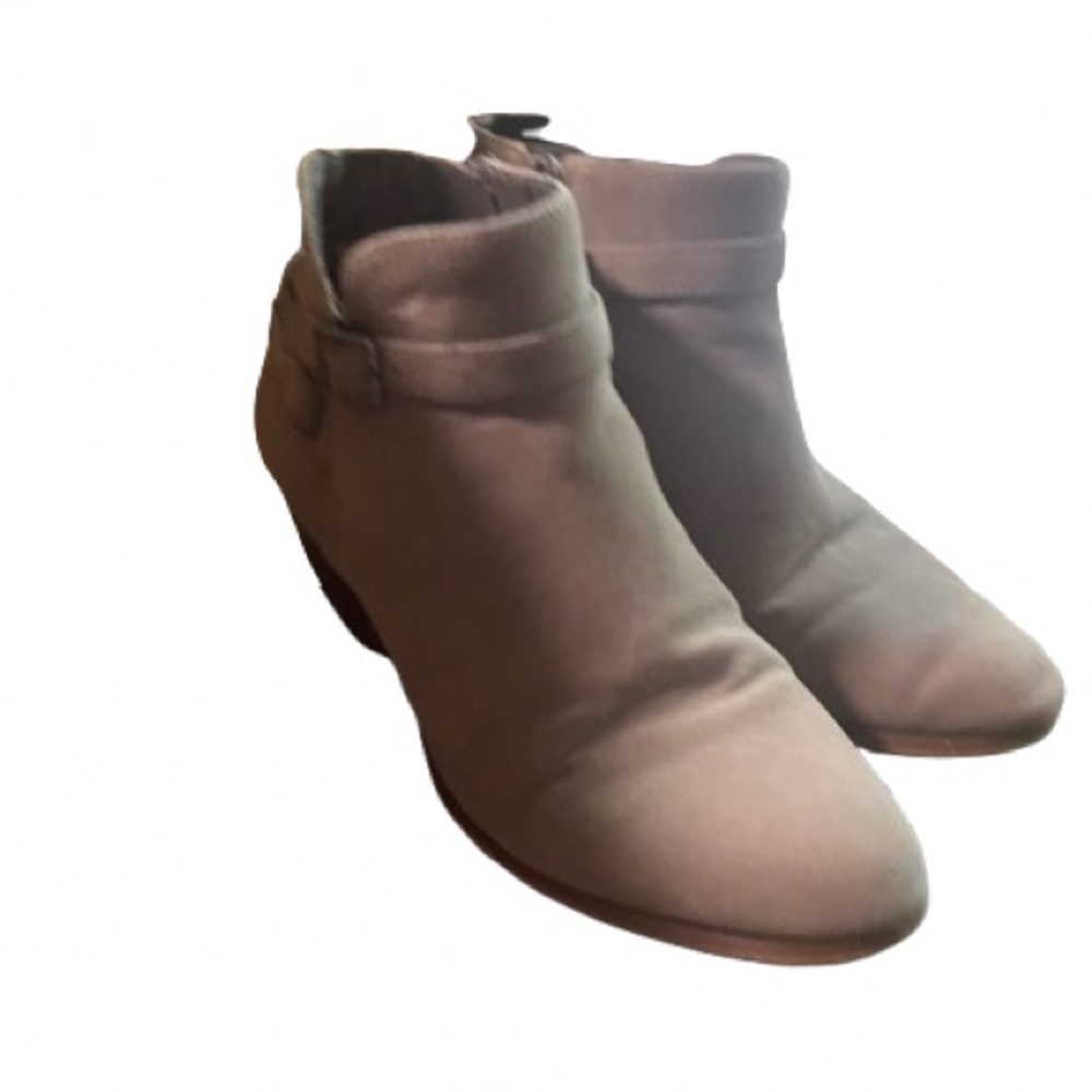 Women's Cream Giani Bernini Ankle Boots